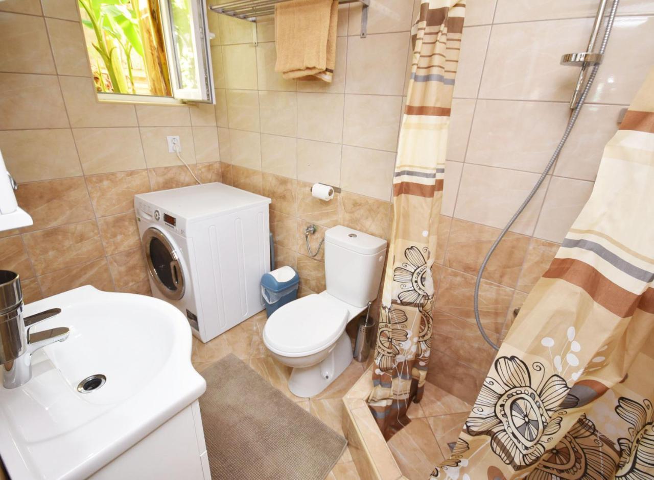 Vila Kula 1830 Apartments ヘルツェグ・ノヴィ エクステリア 写真