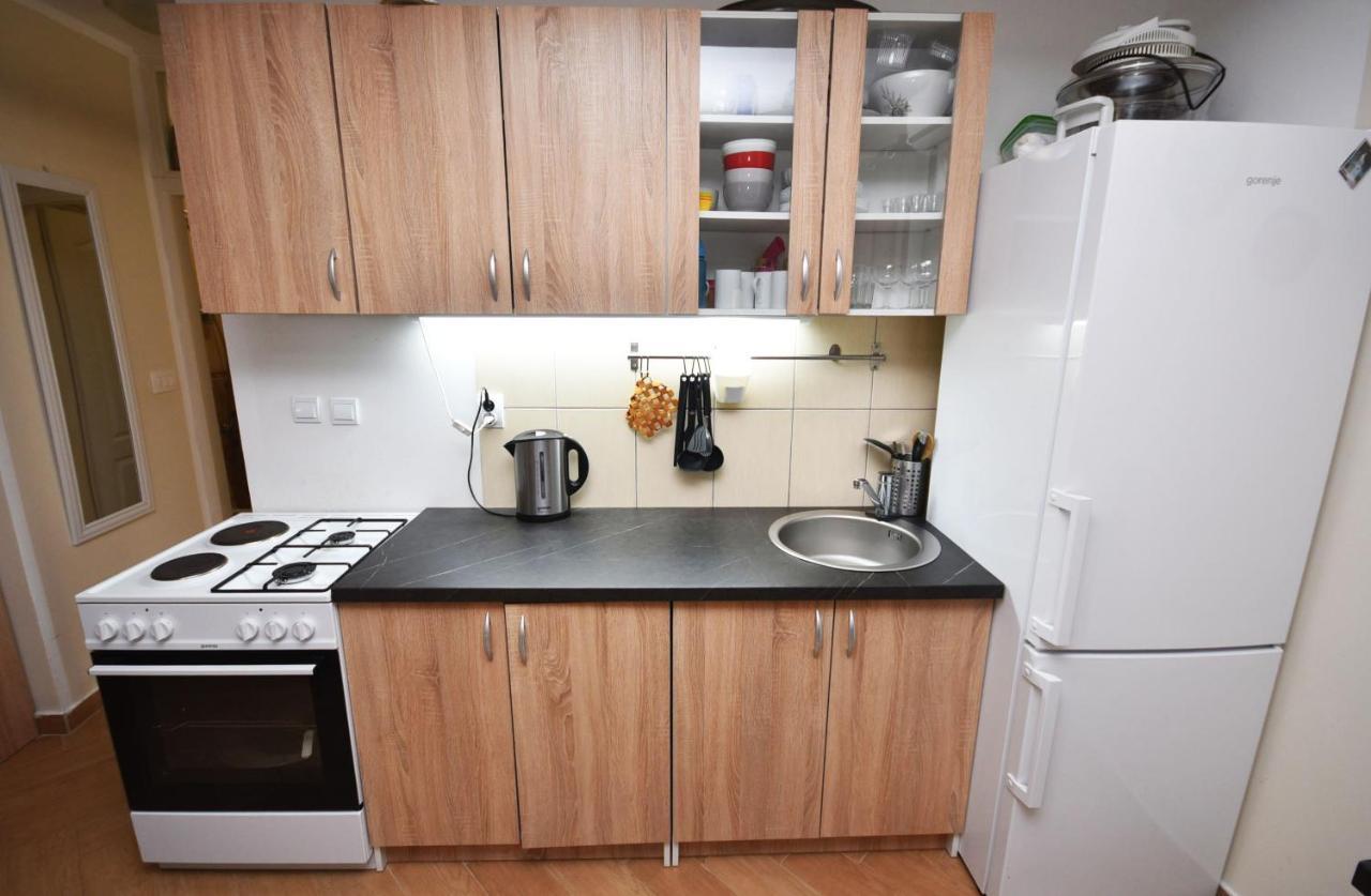 Vila Kula 1830 Apartments ヘルツェグ・ノヴィ エクステリア 写真