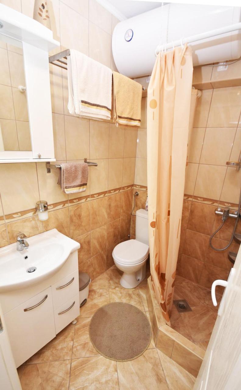 Vila Kula 1830 Apartments ヘルツェグ・ノヴィ エクステリア 写真